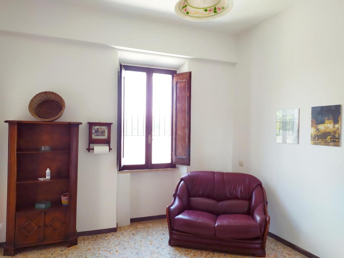 VaLletta Fiorita Róma Kültér fotó